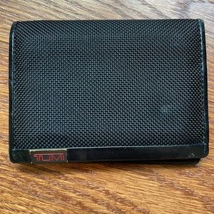 Tumi Men’s L-Fold Wallet Black
